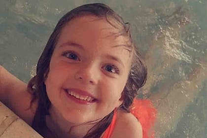 Autumn Hallow tenía ocho años y fue encontrada muerta en la bañera