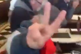 Militantes echaron de un bar de Plaza de Mayo a la movilera Mercedes Ninci