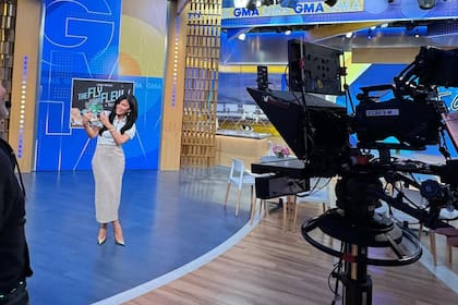 La periodista y piloto ha sabido combinar sus intereses profesionales con su impacto en iniciativas ambientales junto a Bezos