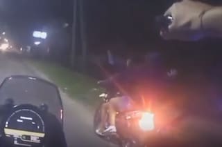 Dos policías acorralaron a motochorros que escapaban en contramano y a gran velocidad