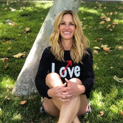 La personal trainer de Julia Roberts reveló que la actriz hacía entre 20 y 40 minutos de ejercitación con step y luego abdominales, plancha y flexiones (Foto: Instagram @juliaroberts)