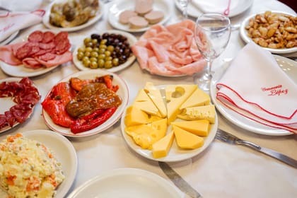 La Picada López es el plato histórico del bodegón