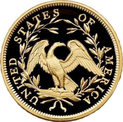 La pieza tiene un efecto de Deep Cameo que presenta un campo espejado y resalta sus relieves