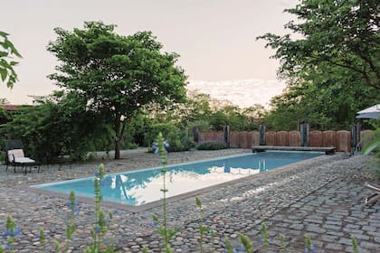 La pileta, alivio refrescante para las tardes de calor.