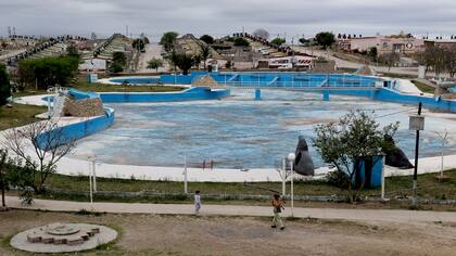 La pileta de “El Cantri” es un emblema de cómo cambió el panorama para la Tupac