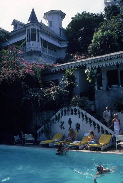 La pileta del hotel Oloffson, retratada en 1981