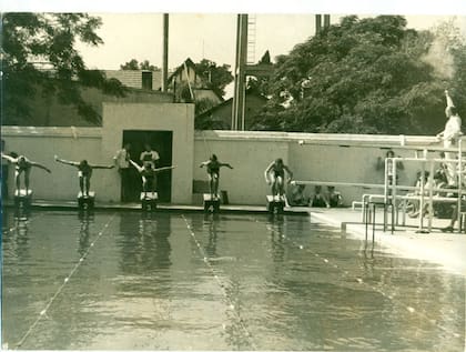 La pileta del Saint George's se convirtió en uno de los lugares más frecuentados por Juan Salvador