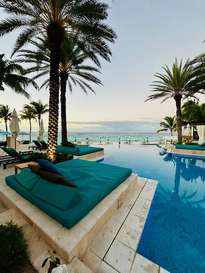 La pileta del Zemi Beach House en Shoal Bay