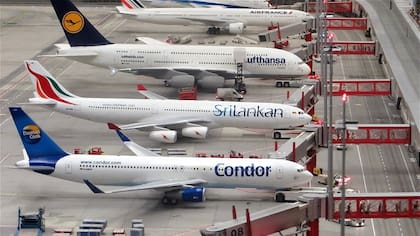 La pintura oscura contiene pigmentos que la hacen más pesada y que provoca una ecuación comercial negativa para las aerolíneas