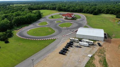 La pista exterior de drift es uno de los atractivos principales de la propiedad