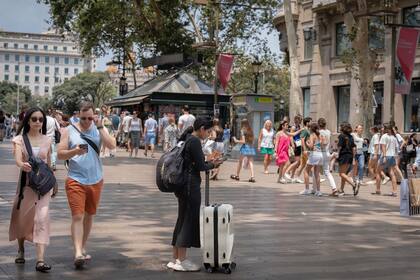 La pistola de agua: un llamativo símbolo de protesta en Barcelona