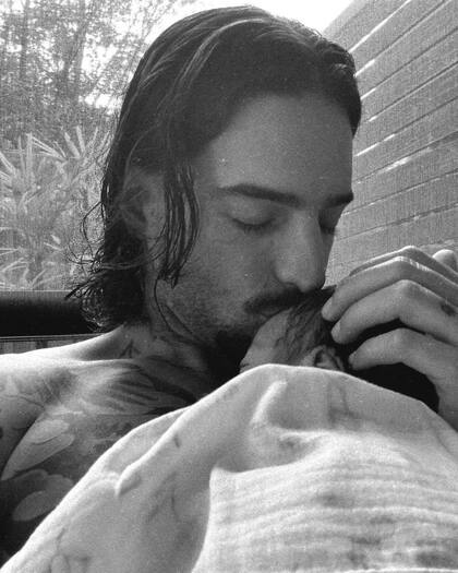 La pitonisa señaló que Maluma podría volver a ser padre otra vez más