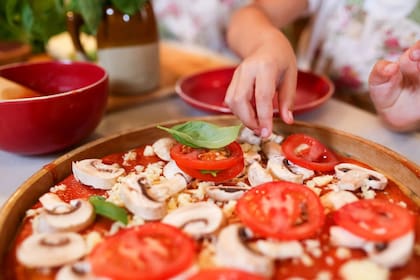 La pizza fría se convierte en un manjar que puede causar daños en la salud (Foto Pexels)