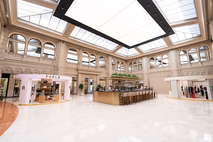 La Place, el nuevo espacio inaugurado en Galerías Pacífico