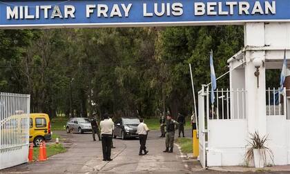 La planta de Fabricaciones Militares "Fray Luis Beltrán" en Santa Fe es ahora una "zona militar"