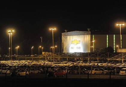 El presidente de GM Sudamérica, Santiago Chamorro, aseguró que se desarrolló un plan de cierre de los contratos laborales con beneficios y un programa de reubicación laboral.