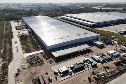 La planta de Whirlpool en el parque industrial de Pilar, inaugurada en 2022 con una inversión millonaria, dejará de producir lavarropas y la empresa pasará a importar