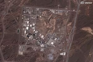 Irán denuncia un nuevo ataque a su principal planta nuclear e Israel advierte que aumentará "la intensidad" de su ofensiva