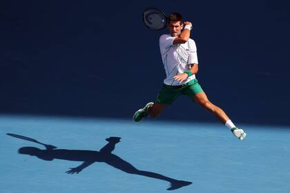 La plasticidad y la potencia de Djokovic resumidas en una imagen