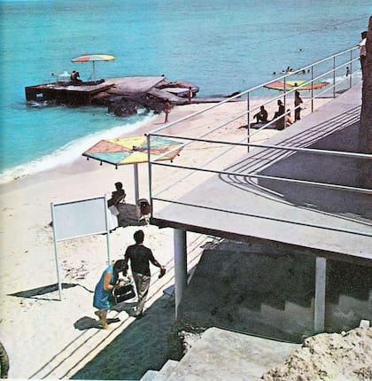 La playa de Kharg en 1970