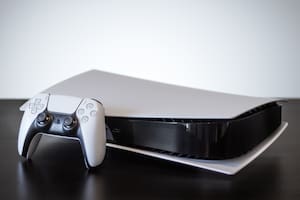 La Playstation 5 celebra los 40 millones de consolas vendidas con soporte para dos mandos por usuario y más almacenamiento