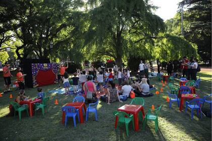 La plaza Chile, escenario de un cumpleaños animado