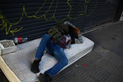 La pobreza cayó al 36,3% según un informe de la UCA