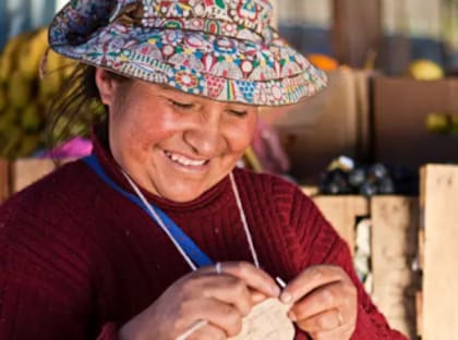 "La pobreza extrema, la baja productividad, la informalidad laboral y las brechas en infraestructura, conectividad y acceso a servicios continúan limitando las oportunidades de millones de personas", dijeron