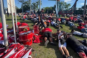 Bebote Álvarez fue a combatir a la barra “oficial” para volver a liderar la tribuna: quedó detenido con 214 secuaces