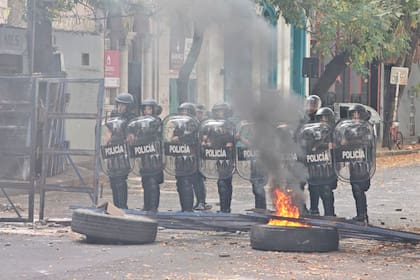 La Policía bonaerense tiró postas de goma y gases lacrimógenos