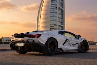 La Policía que incorporó un auto de lujo a su flota para patrullaje