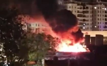 La policía de Israel informó que se encuentra trabajando en "varios lugares de impacto de municiones" en el distrito de Tel Aviv