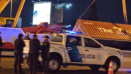 La Policía de la provincia de Buenos Aires monitoreó la escena durante las pericias y los trabajos del equipo científico