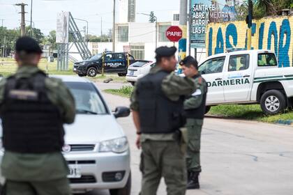 La Policía de Santa Fe compartió con los gendarmes el operativo especial en el territorio de Los Monos