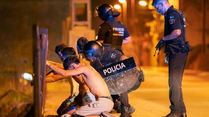 La policía detiene a varios jóvenes vigilantes en Torre Pacheco