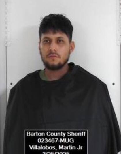 La policía detuvo al hombre escondido bajo la cama