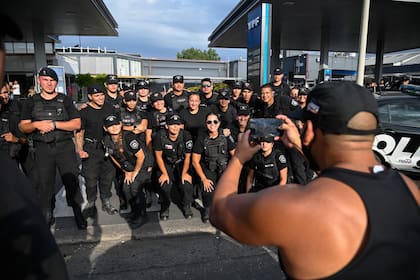 La policía en la Argentina recibe varios nombres que no se encuentran en la Real Academia Española