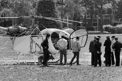 La policía encuentra el helicóptero abandonado en un predio cercano a la cárcel