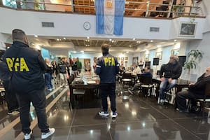 Allanaron la sede del TC en Caballito y los talleres de ocho equipos