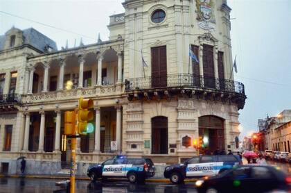 La Policía Federal realizó procedimientos en la municipalidad y en el Concejo Deliberante de Paraná, en mayo de 2018