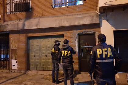 La Policía Federal realizó el operativo de captura de un sospechoso de abuso de menores distribución de imágenes de pedofilia