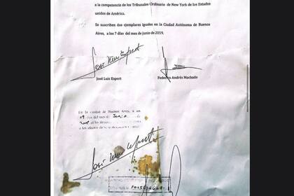 La Policía que se llevó a Fred Machado encontró en su casa una copia del contrato de US$1 millón: estaba roto en la basura