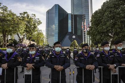 La Policía Real de Tailandia, durante una manifestación en Bangkok el miércoles 25 de noviembre de 2020.