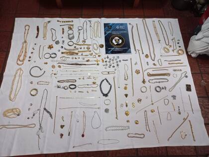 La Policía recuperó los objetos robados a una casa en Recoleta