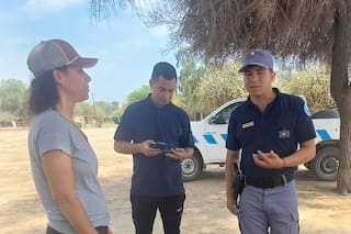 Un equipo de LA NACION fue perseguido y retenido por una falsa denuncia