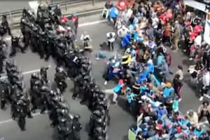 La Policía subió a la autopista y desalojó a los piqueteros