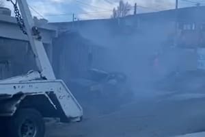 Tragedia familiar en Comodoro Rivadavia: una madre, dos de sus hijos y su perro murieron en el incendio de su casa