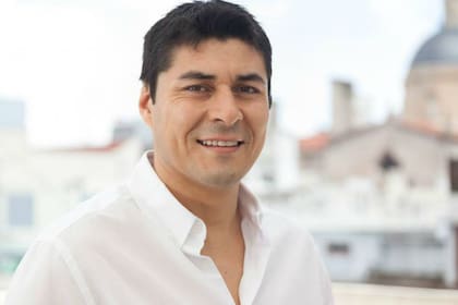 La política, la nueva vida de Julio Cruz