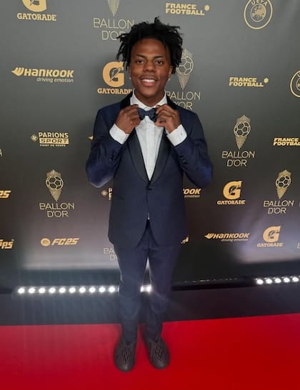 La popularidad de Speed lo llevó a estar presente en la entrega del Balón de Oro