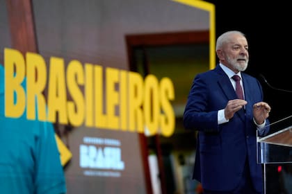 La popularidad del presidente Luiz Inacio Lula da Silva está en baja. (AP/Eraldo Peres)